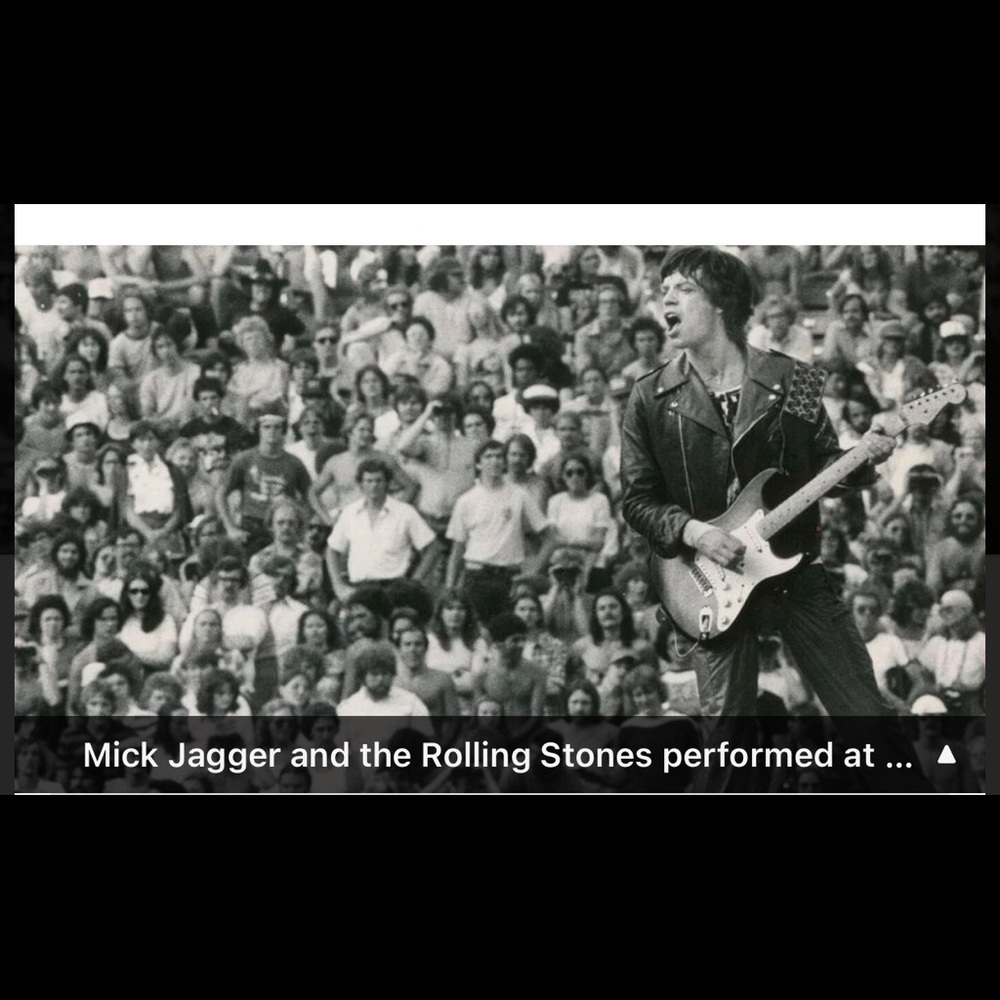 - Rolling Stones Slight Crop Tee NEW-Restock… - Picture 3 of 7